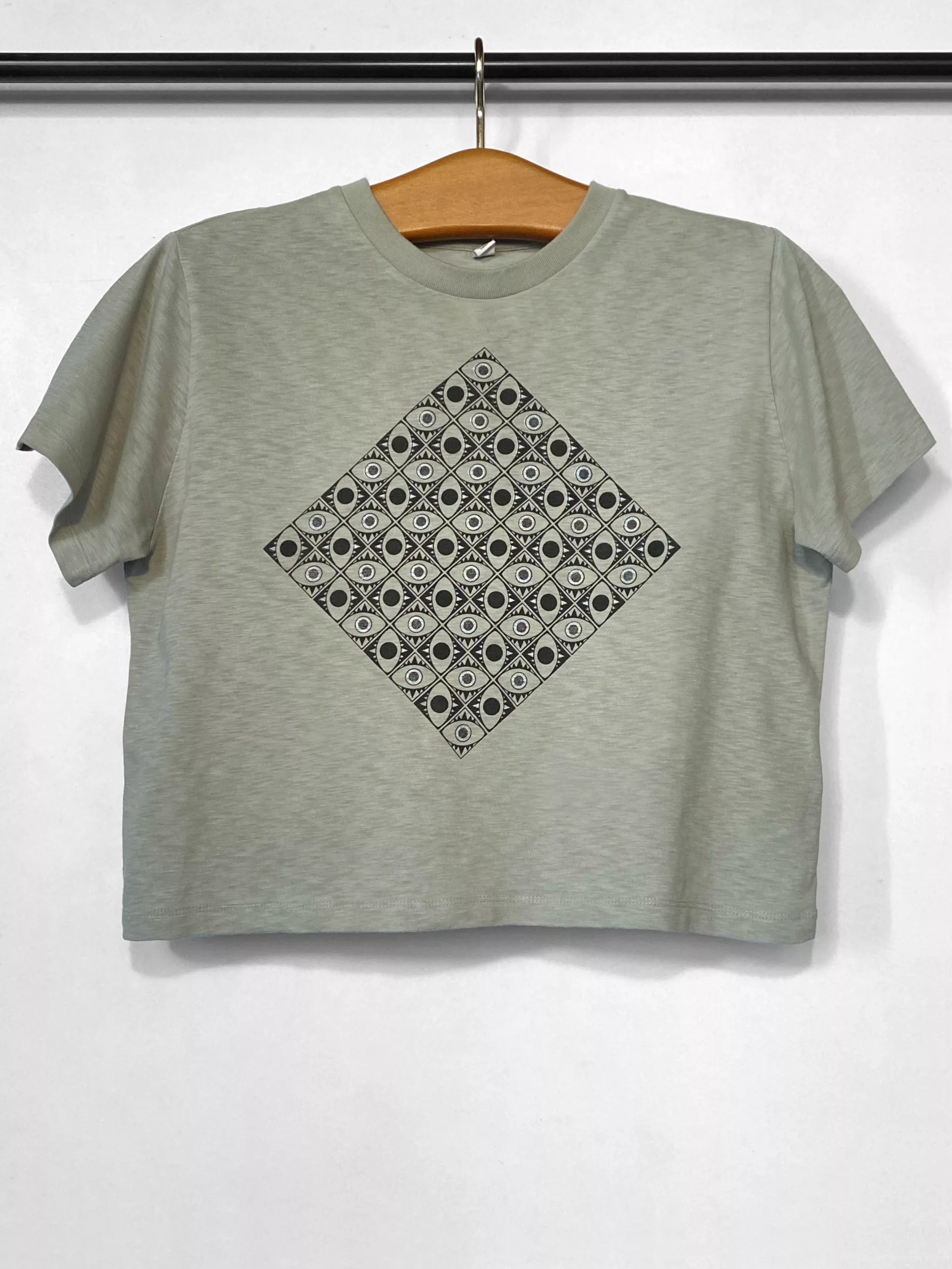 T-shirt 2 Motif "All Eyes On Me"